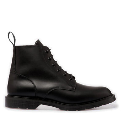 BLACK DERBY BOOT SOLOVAIR